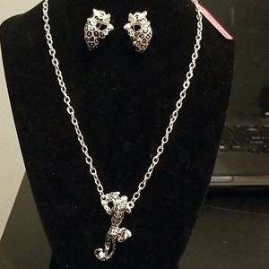 Leopard necklace and earrings set